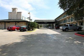 Amerihome Inn & Suites Houston Airport North Exteriör bild
