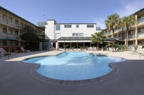 Amerihome Inn & Suites Houston Airport North Exteriör bild