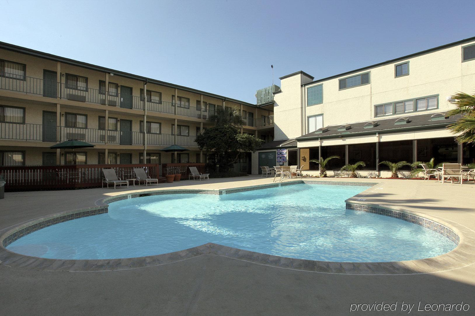 Amerihome Inn & Suites Houston Airport North Exteriör bild
